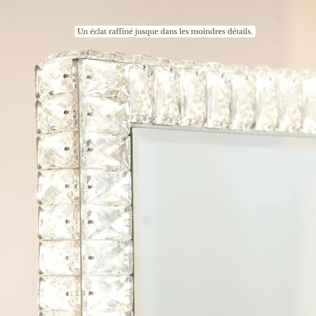 Queen mirror